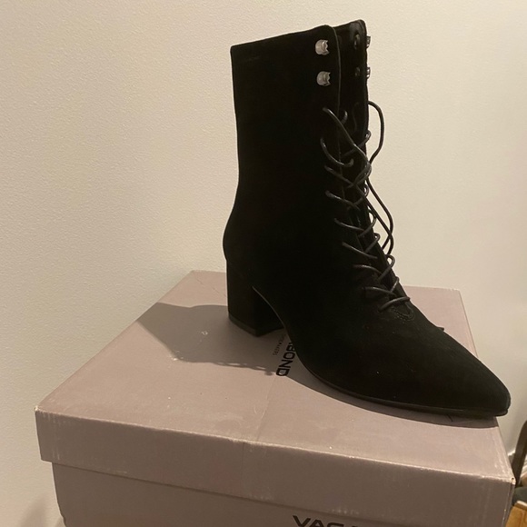 Mya-lace Bootie - Picture 3 of 4